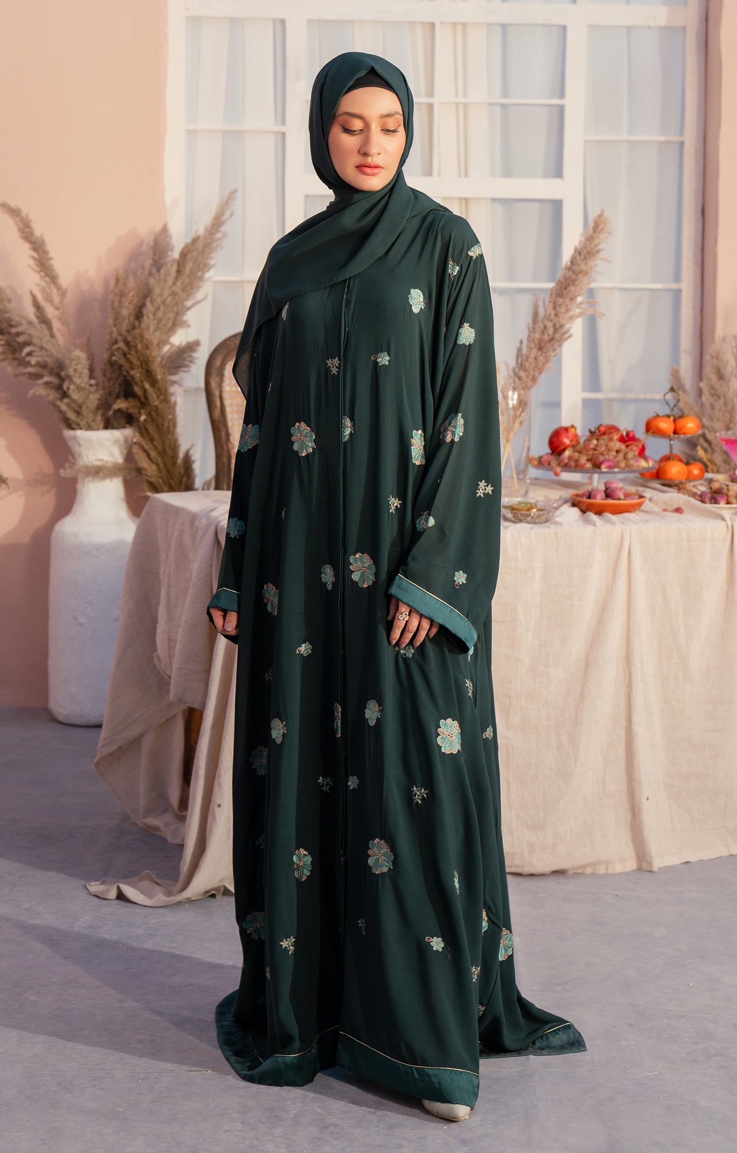 PRISTINE GREEN FRONT OPEN ABAYA