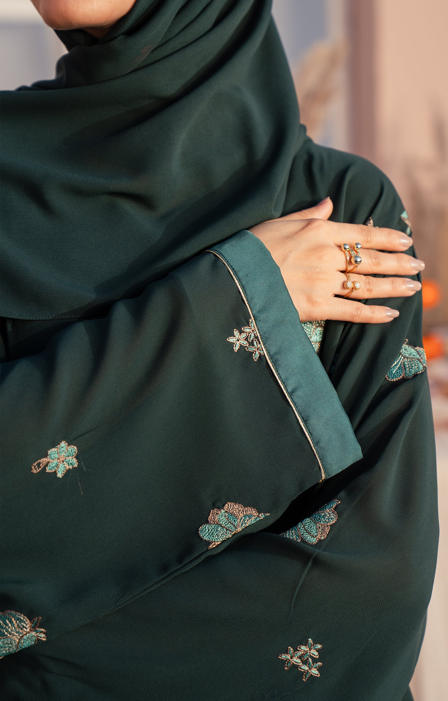 PRISTINE GREEN FRONT OPEN ABAYA