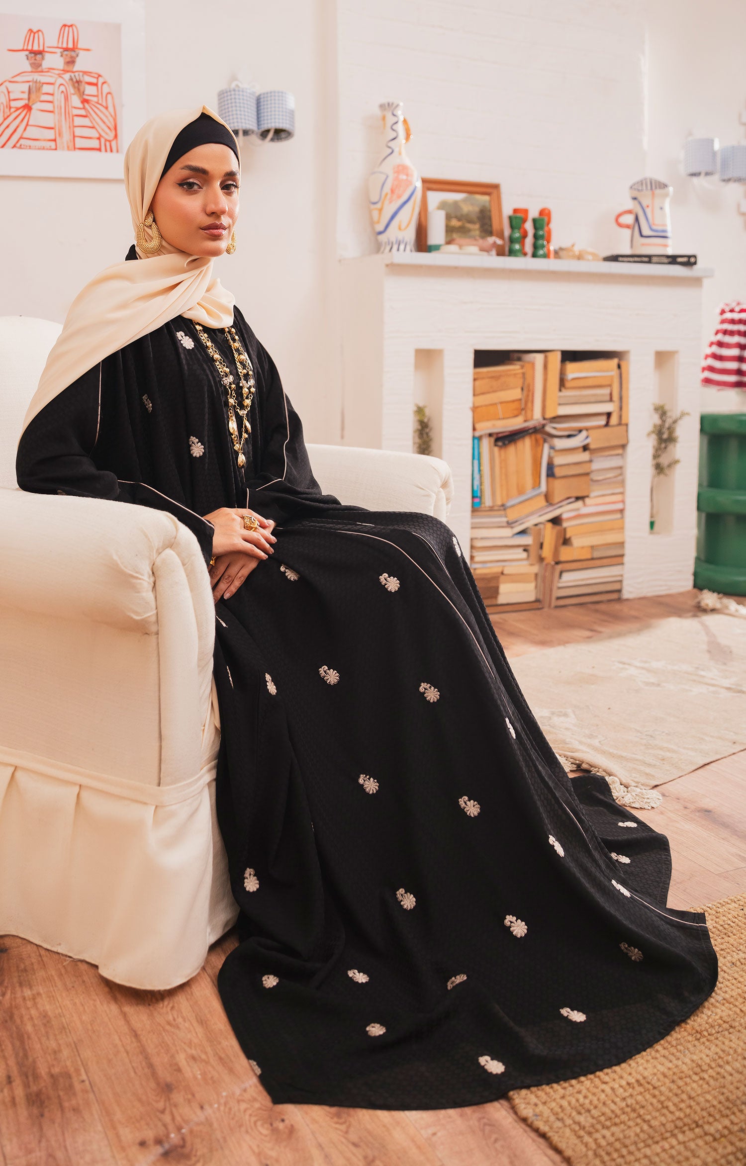 BRISTOL RAVEN EMBRIODERED CAPE