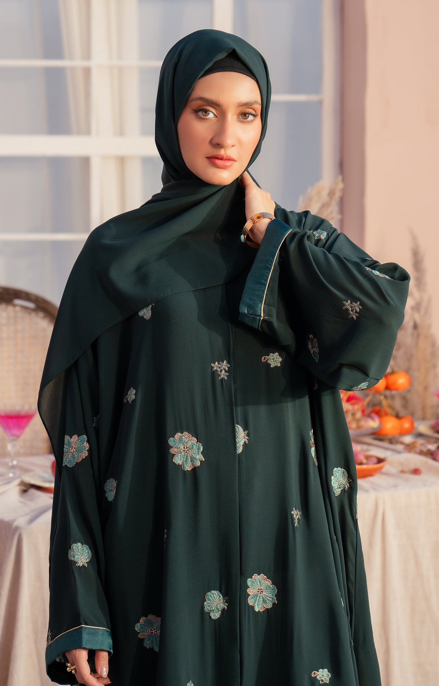 PRISTINE GREEN FRONT OPEN ABAYA