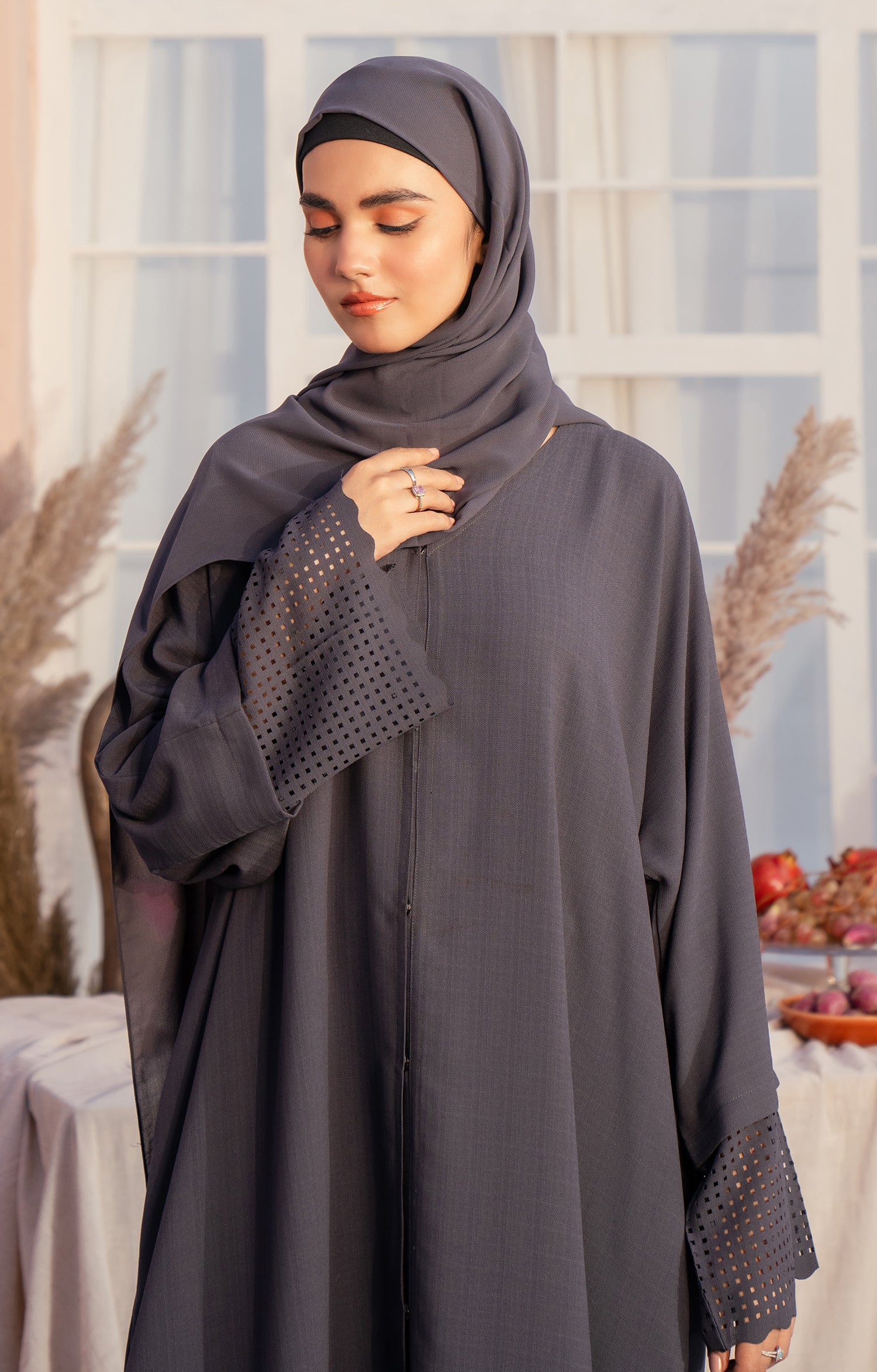 GREY DUST FRONT OPEN ABAYA