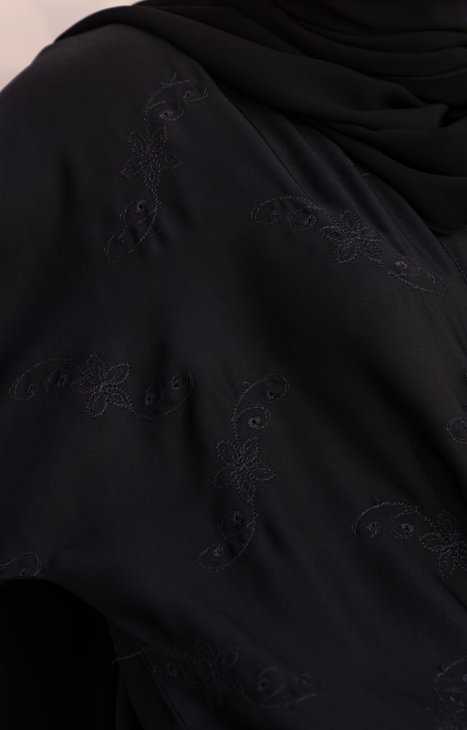 IVA BLACK FRONT OPEN ABAYA