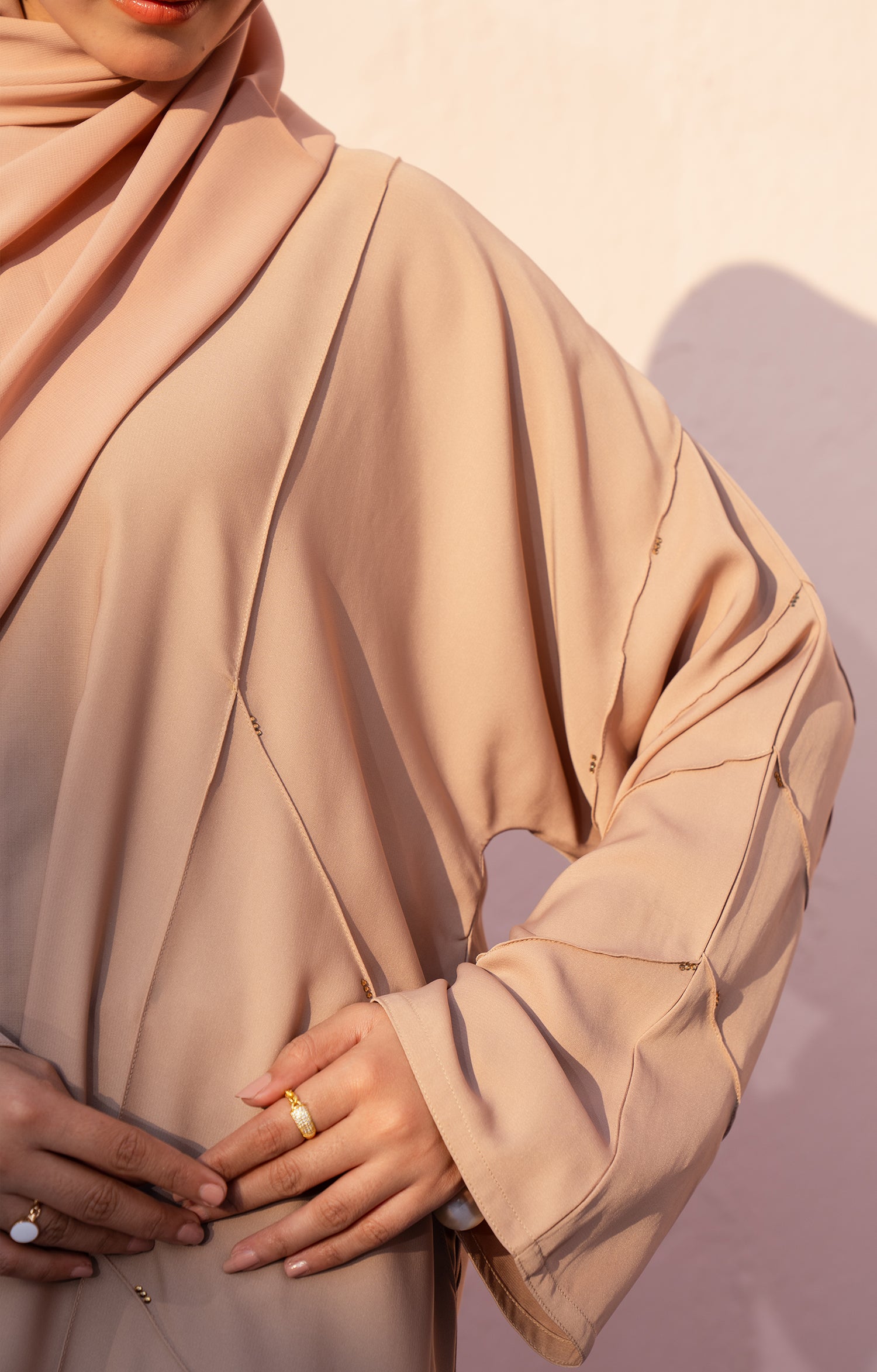BEIGE STONE FRONT OPEN ABAYA