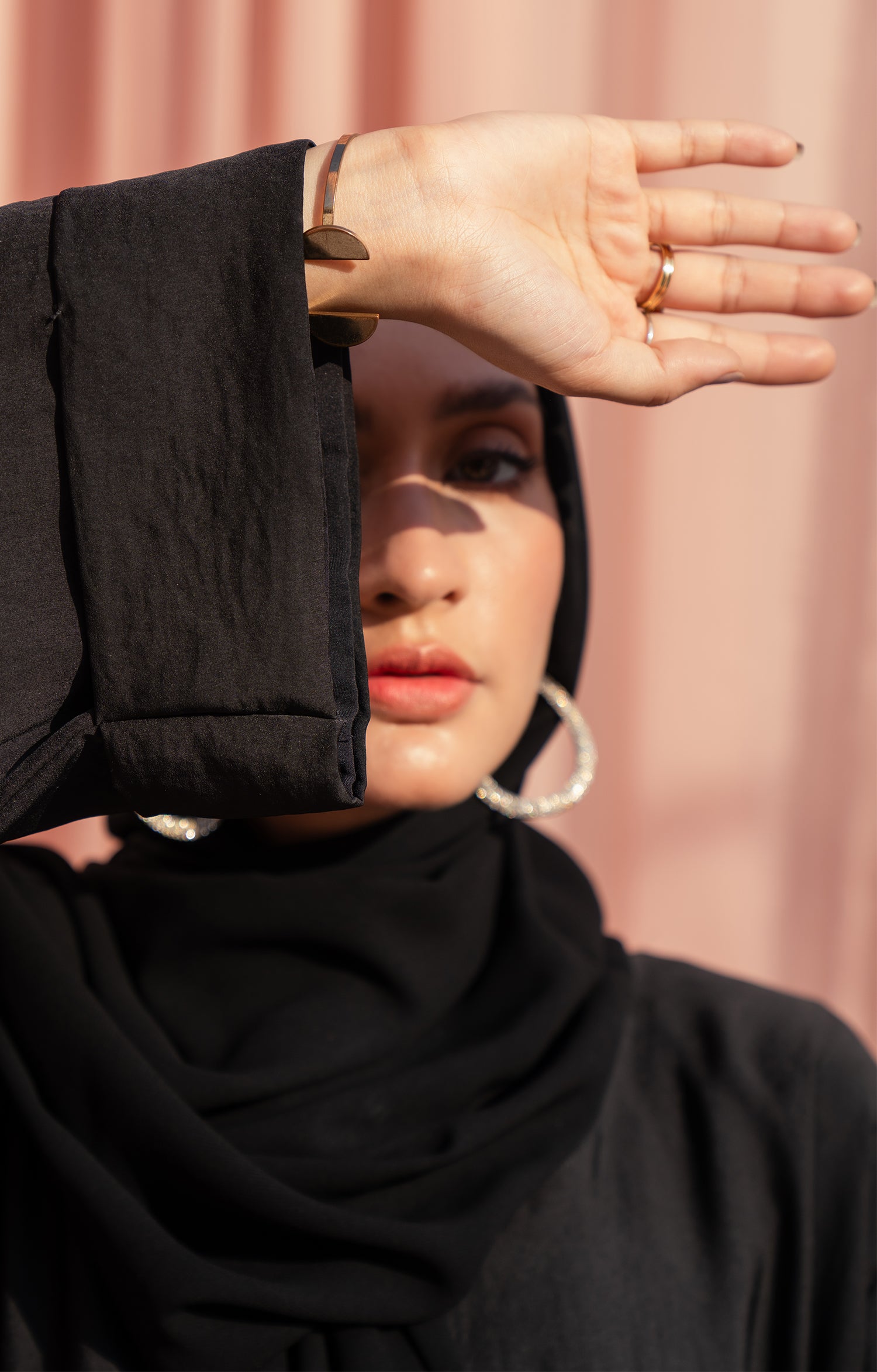 TRIBAL BLACK FRONT OPEN ABAYA