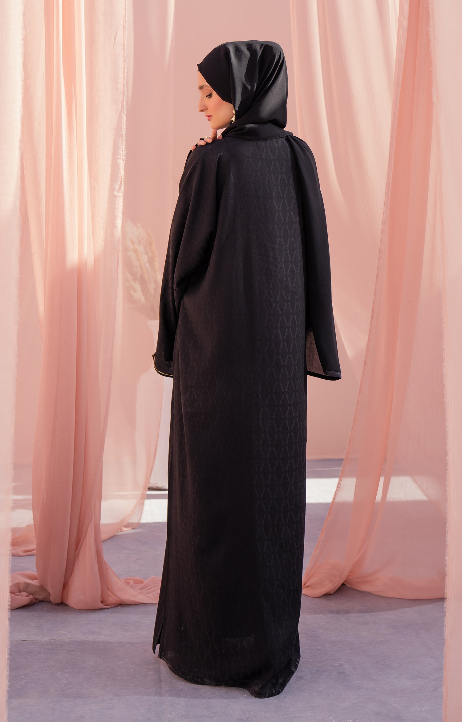 NEANA BLACK FRONT OPEN ABAYA