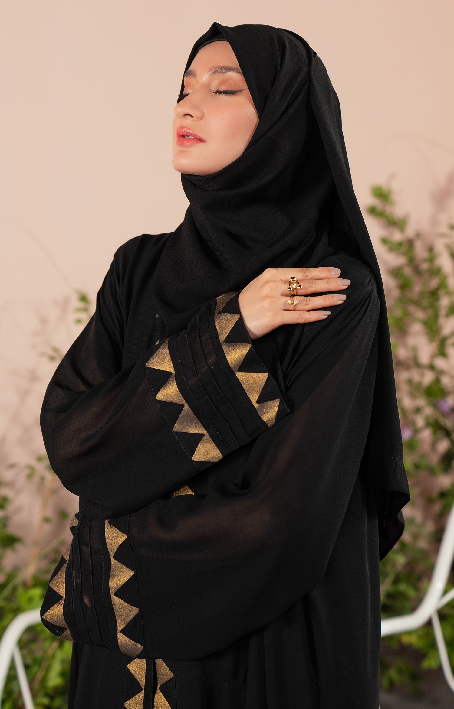 ONYX PEARL FRONT OPEN ABAYA