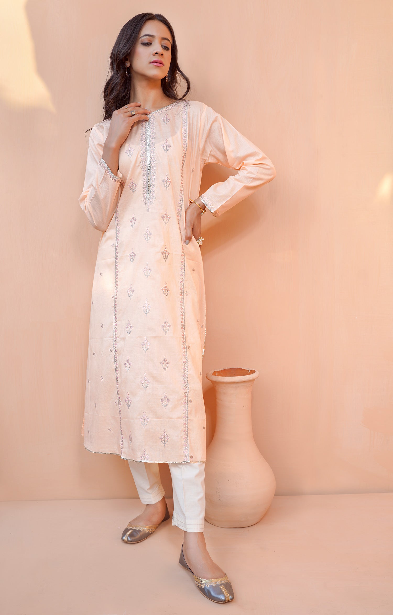 PEACH MELBA - EMBROIDERED SHIRT