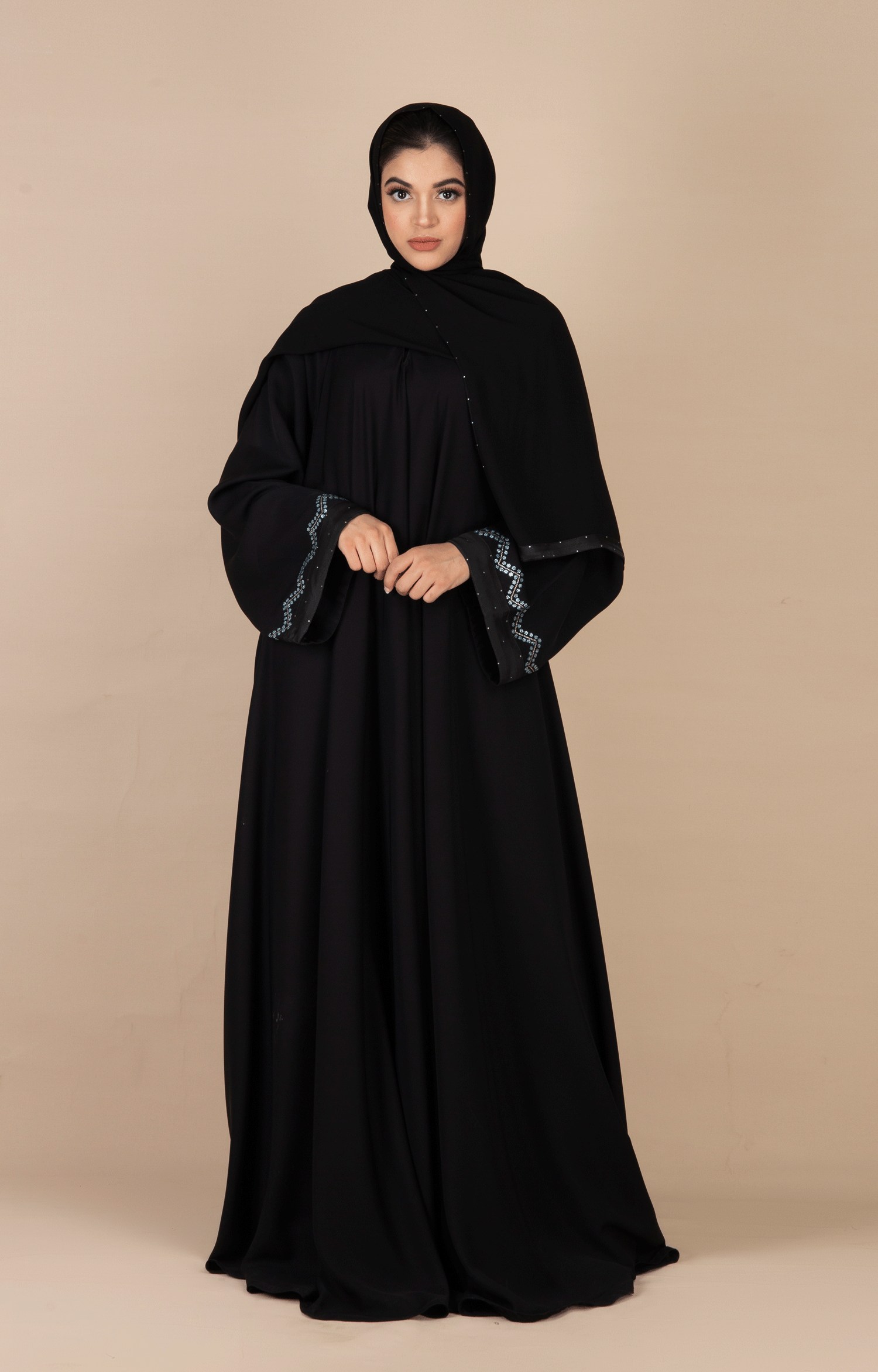 Wave Cuff Abaya