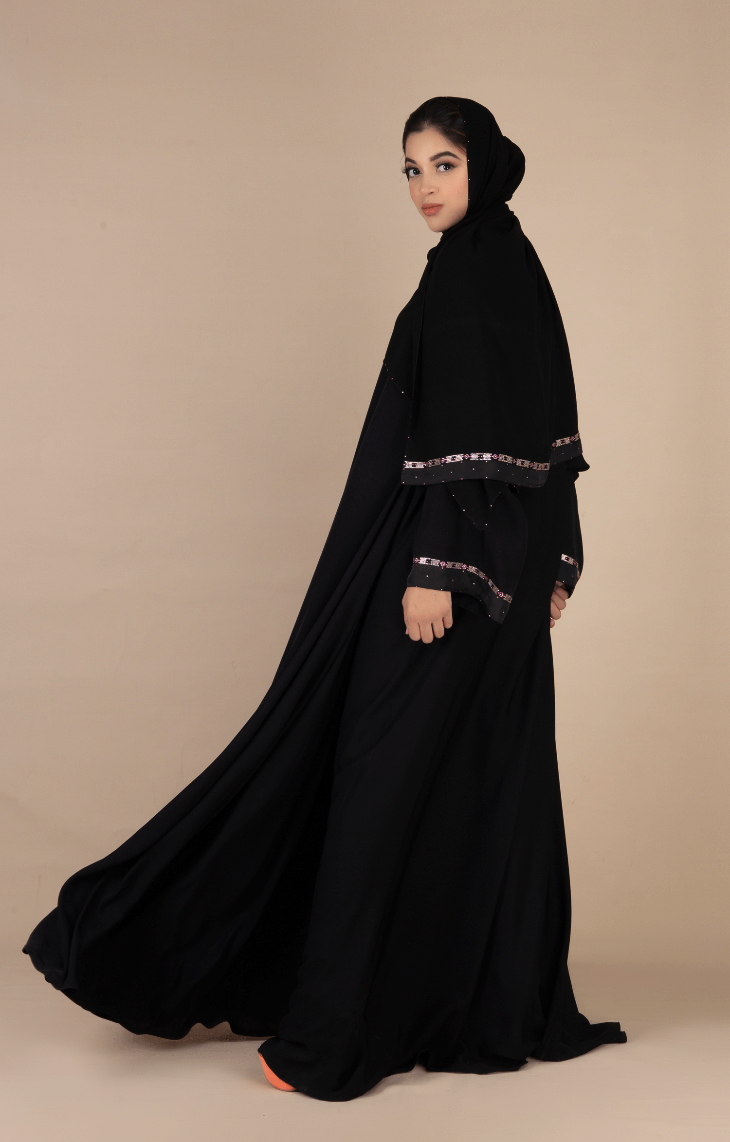 Pull Over Abaya