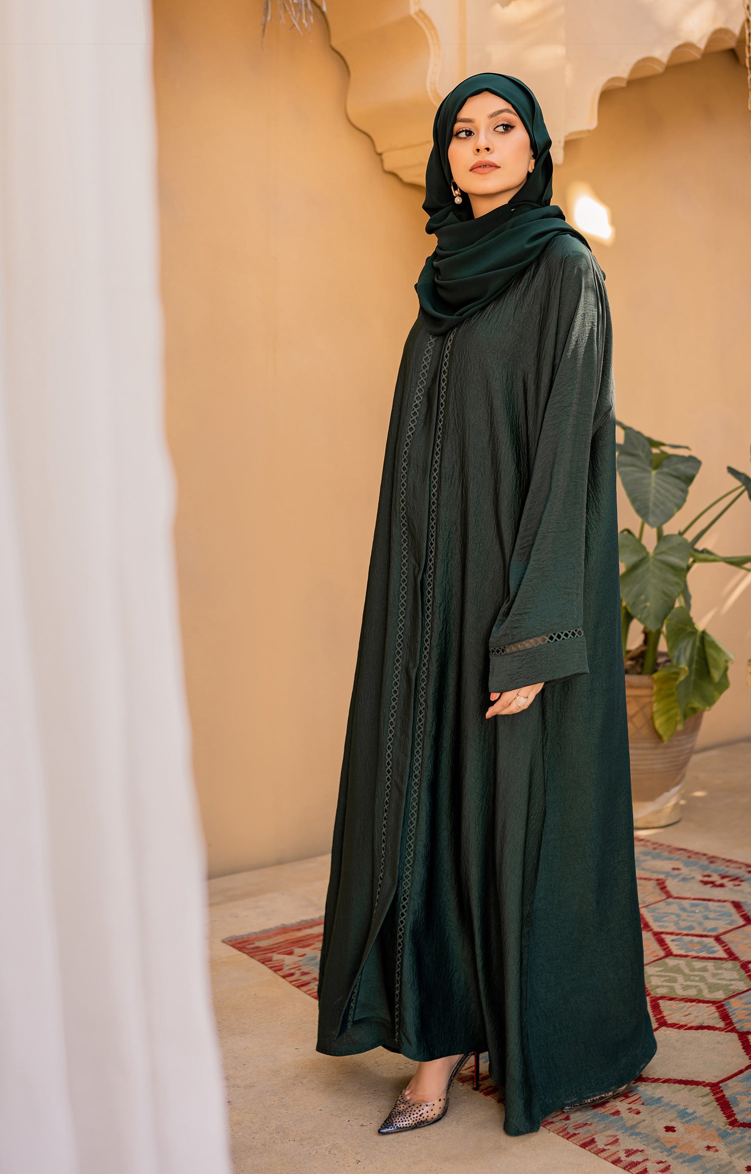 GREEN SABLE FRONT OPEN ABAYA