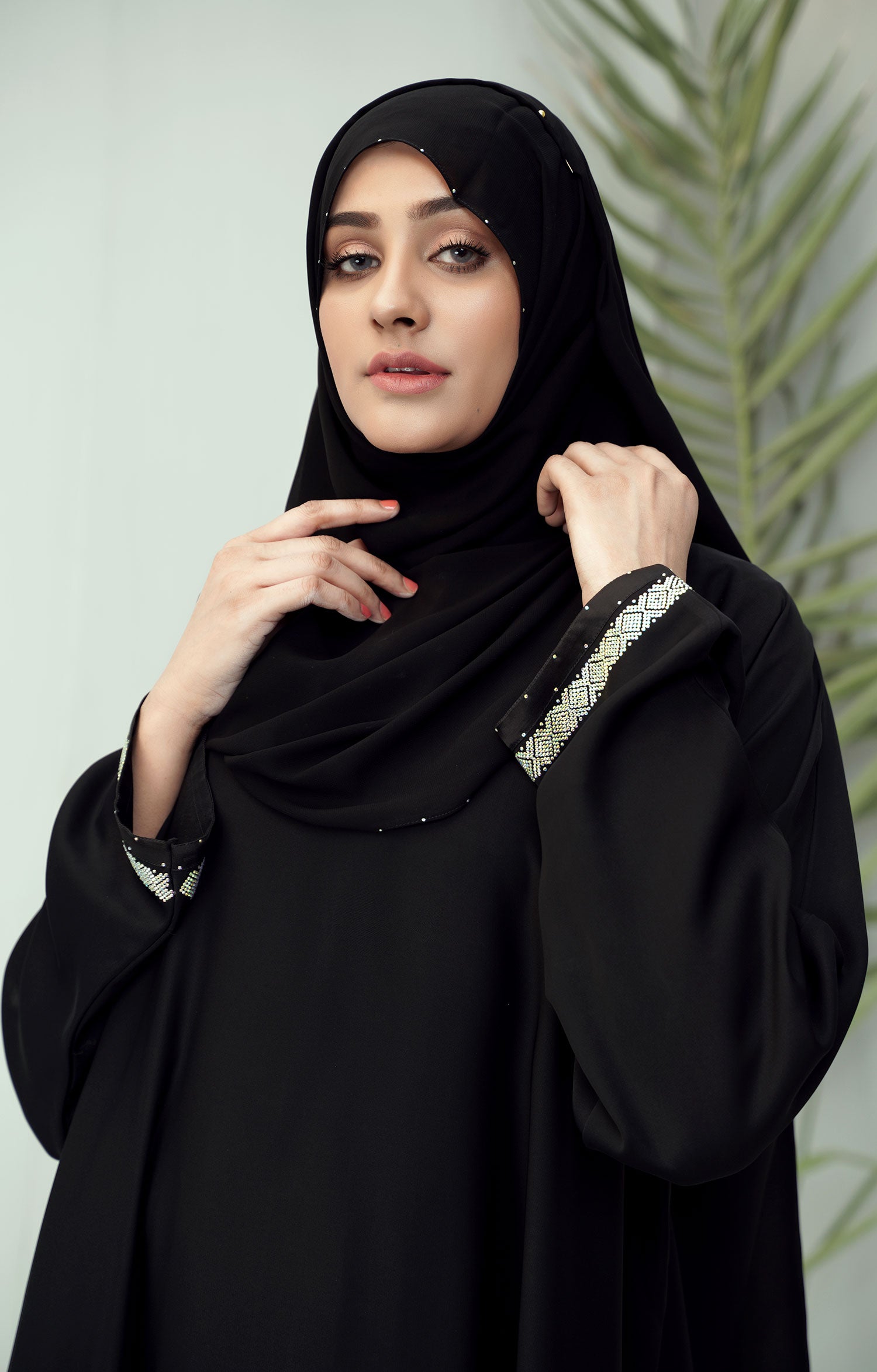 ETOILE NOIR SWAROVSKI STONE WORK ABAYA