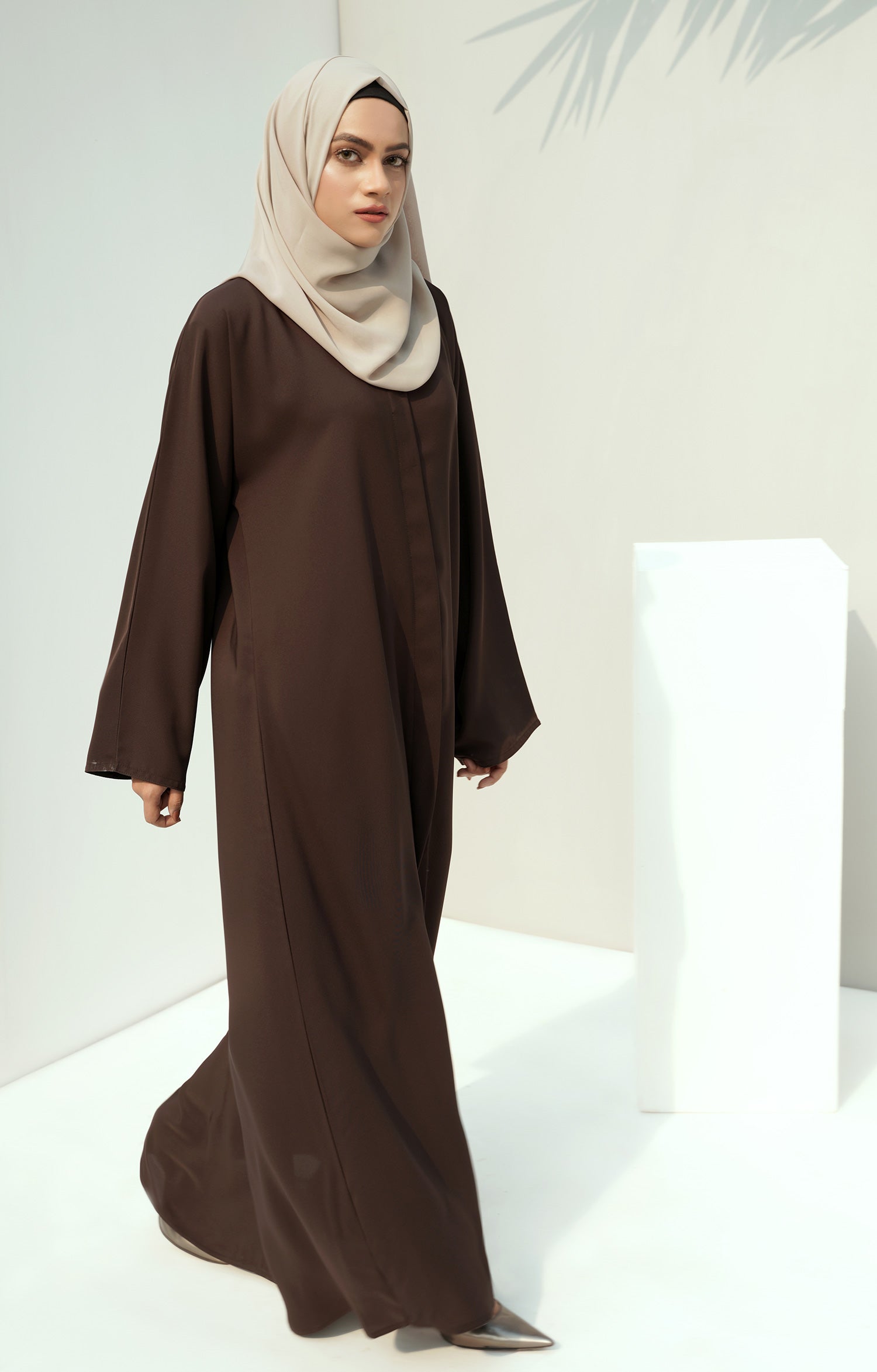 CINNAMON BROWN FRONT OPEN ABAYA