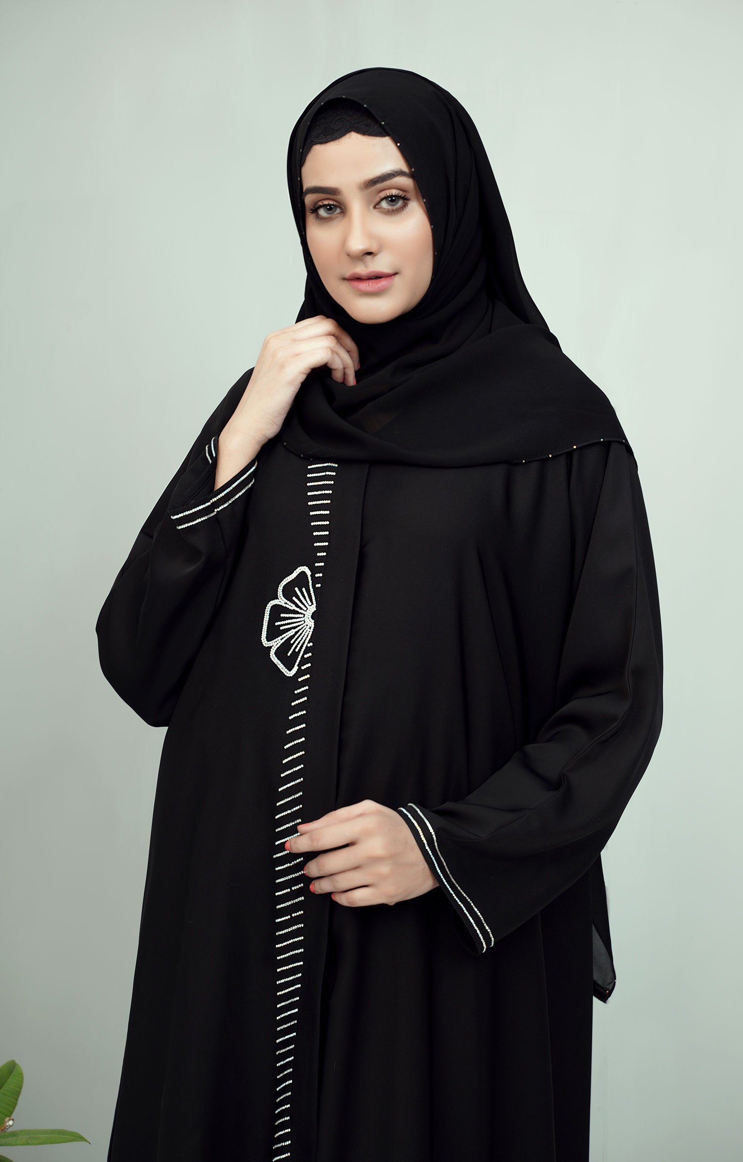 RICH BLACK SWAROVSKI STONE OPEN ABAYA