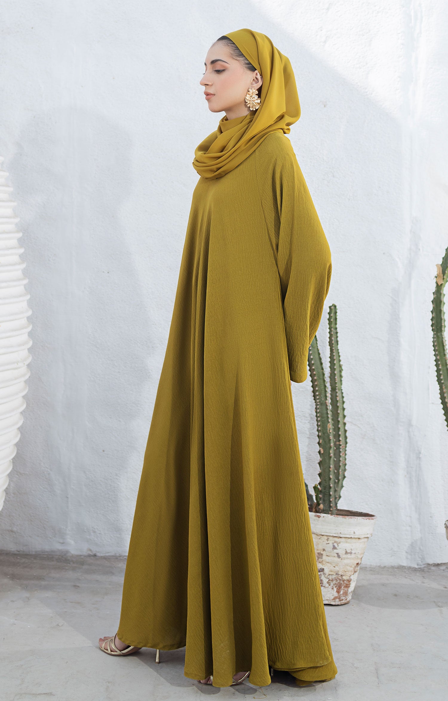 MUSTARD SPECK ABAYA