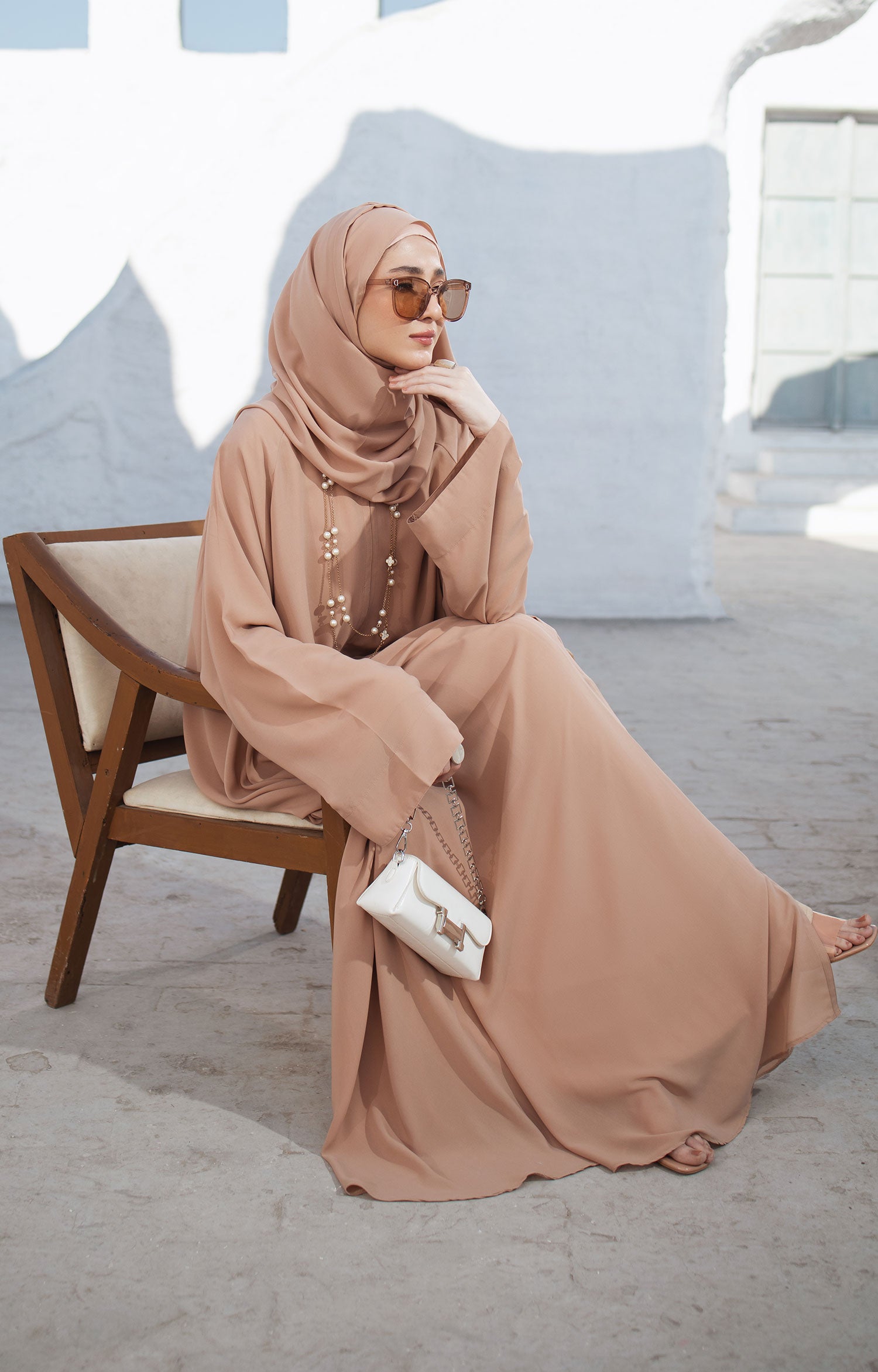 NAIRA BEIGE ABAYA