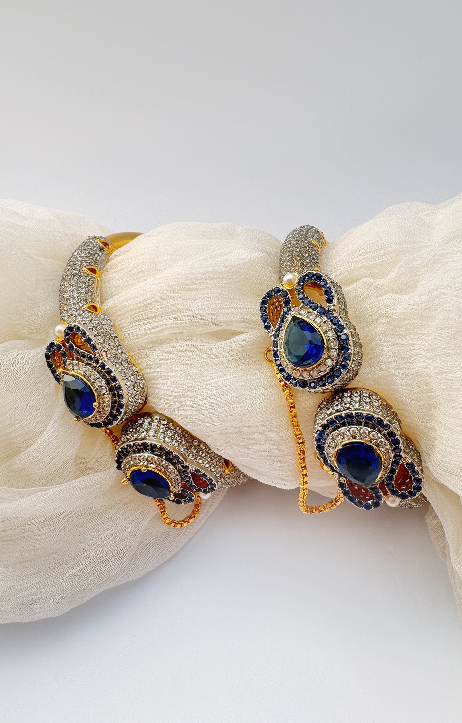 Sapphire Ovaline